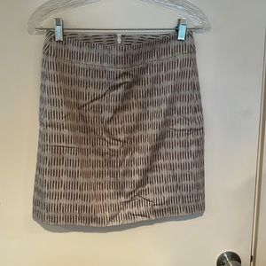 Short, straight skirt
